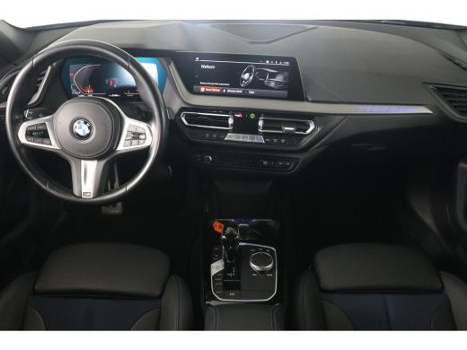BMW 1 Serie 118i Business Edition M Sport | 1e Eigenaar! | Dealer Onderhouden! | Sportstoelen | LED | Clima |... ActivLease financial lease