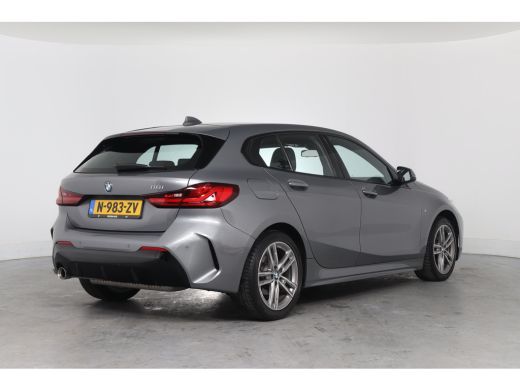 BMW 1 Serie 118i Business Edition M Sport | 1e Eigenaar! | Dealer Onderhouden! | Sportstoelen | LED | Clima |... ActivLease financial lease