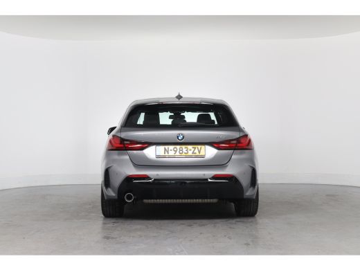 BMW 1 Serie 118i Business Edition M Sport | 1e Eigenaar! | Dealer Onderhouden! | Sportstoelen | LED | Clima |... ActivLease financial lease