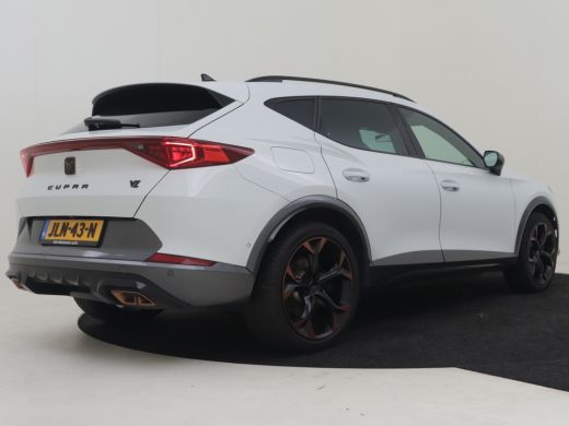 CUPRA Formentor 1.4 e-Hybrid VZ Performance 245pk | Trekhaak | Panorama dak | Elektri bestuurdersstoel met memory... ActivLease financial lease