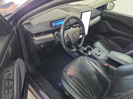 Ford Mustang Mach-E Mach-E RWD 75 kWh NL-AUTO | Technology Pack Plus| SOH 94% ActivLease financial lease