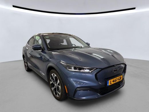 Ford Mustang Mach-E Mach-E RWD 75 kWh NL-AUTO | Technology Pack Plus| SOH 94% ActivLease financial lease