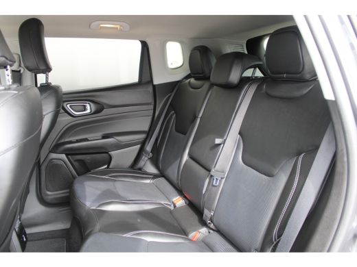 Jeep Compass 1.5T e-Hybrid S | Camera | Navigatie | Adaptieve cruise control | Stoelventilatie voor | Keyless ... ActivLease financial lease