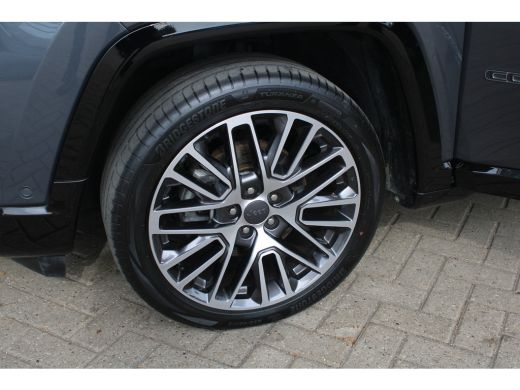 Jeep Compass 1.5T e-Hybrid S | Camera | Navigatie | Adaptieve cruise control | Stoelventilatie voor | Keyless ... ActivLease financial lease