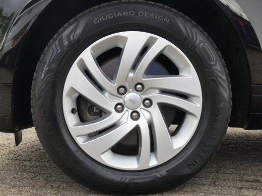 Land Rover Range Rover Evoque 1.5 P300e AWD R-Dynamic S | TREKHAAK | CAMERA | PARKEERSENSOREN V+A | ELEKTRISCHE ACHTERKLEP | NA... ActivLease financial lease