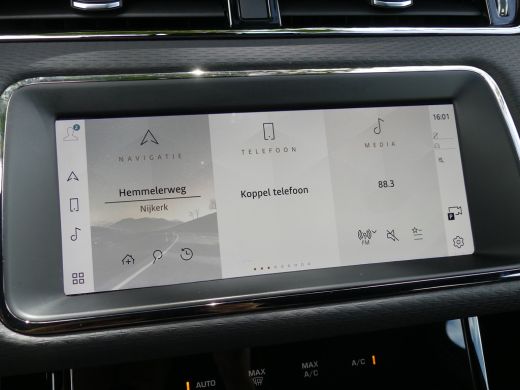 Land Rover Range Rover Evoque 1.5 P300e AWD R-Dynamic S | TREKHAAK | CAMERA | PARKEERSENSOREN V+A | ELEKTRISCHE ACHTERKLEP | NA... ActivLease financial lease