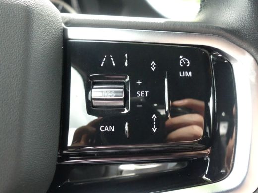 Land Rover Range Rover Evoque 1.5 P300e AWD R-Dynamic S | TREKHAAK | CAMERA | PARKEERSENSOREN V+A | ELEKTRISCHE ACHTERKLEP | NA... ActivLease financial lease
