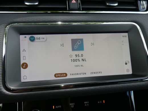 Land Rover Range Rover Evoque 1.5 P300e AWD R-Dynamic S | TREKHAAK | CAMERA | PARKEERSENSOREN V+A | ELEKTRISCHE ACHTERKLEP | NA... ActivLease financial lease