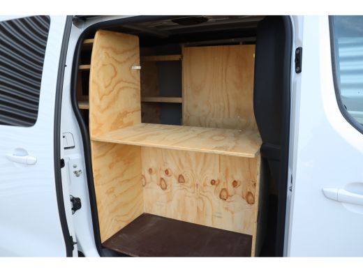 Opel Vivaro 2.0D 180PK L3H1 RE-VOLVE AUTOMAAT / NAVI / LEDER / FULL-LED / 17" LMV / CAMERA / KEYLESS / IRMSCH... ActivLease financial lease