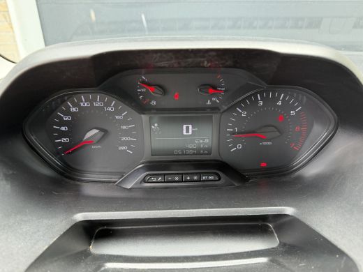 Peugeot Partner 1.2 PureTech Premium Euro 6 CarPlay/navigatie systeem/cruise control ActivLease financial lease