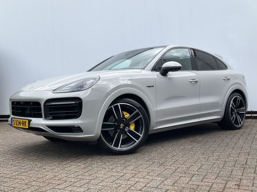 Porsche Cayenne 3.0 E-Hybrid Platinum Edition Pano Bose SportChrono 14-Voudig Orig.NL Luchtvering Incl.BTW ActivLease financial lease