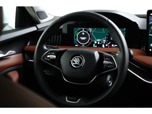 Skoda Superb Combi 1.5 TSI iV 204PK DSG-6 Laurin & Klement | TREKHAAK | PANORAMADAK | 360 CAMERA | HUD | STOEL... ActivLease financial lease