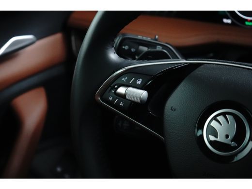 Skoda Superb Combi 1.5 TSI iV 204PK DSG-6 Laurin & Klement | TREKHAAK | PANORAMADAK | 360 CAMERA | HUD | STOEL... ActivLease financial lease