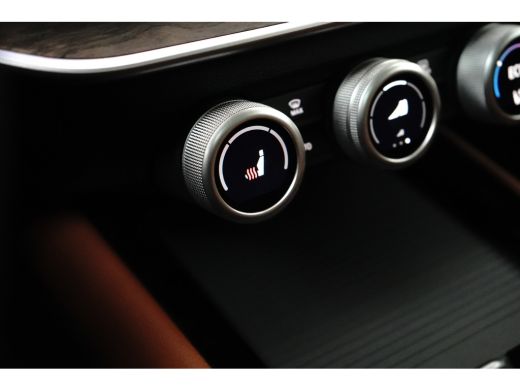 Skoda Superb Combi 1.5 TSI iV 204PK DSG-6 Laurin & Klement | TREKHAAK | PANORAMADAK | 360 CAMERA | HUD | STOEL... ActivLease financial lease