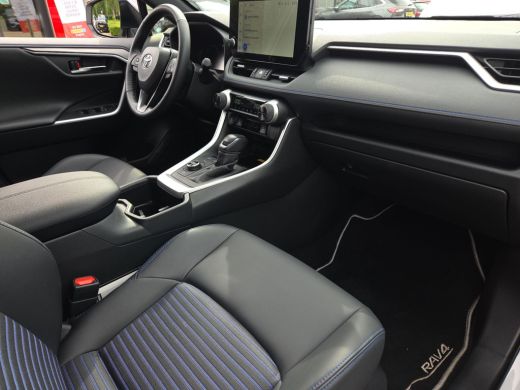 Toyota RAV4 2.5 Hybrid AWD Bi-Tone | Apple CarPlay | Navigatie | Rijklaar incl. garantie | ActivLease financial lease