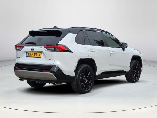 Toyota RAV4 2.5 Hybrid AWD Bi-Tone | Apple CarPlay | Navigatie | Rijklaar incl. garantie | ActivLease financial lease