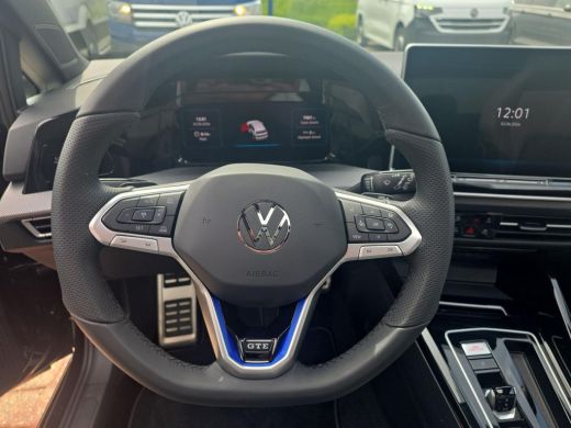 Volkswagen Golf 1.5 eHybrid GTE | Trekhaak | Pano Dak | Leder | HUD | PHEV | 272Pk | ActivLease financial lease