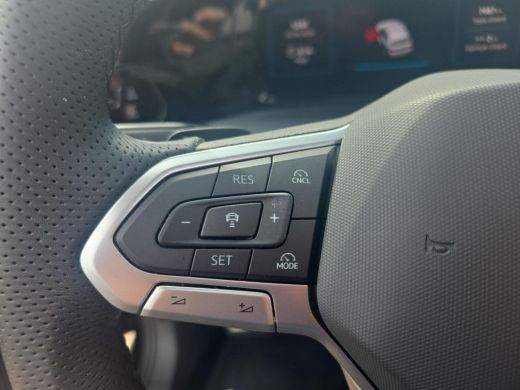 Volkswagen Golf 1.5 eHybrid GTE | Trekhaak | Pano Dak | Leder | HUD | PHEV | 272Pk | ActivLease financial lease