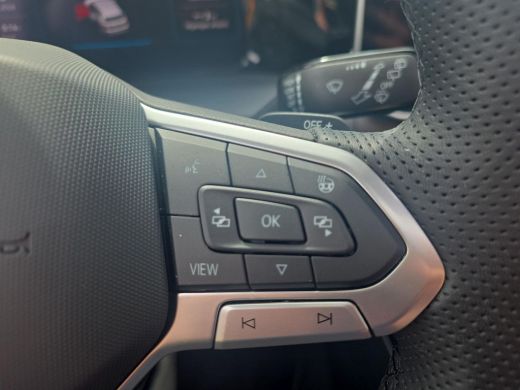 Volkswagen Golf 1.5 eHybrid GTE | Trekhaak | Pano Dak | Leder | HUD | PHEV | 272Pk | ActivLease financial lease