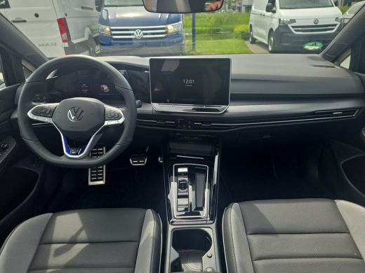 Volkswagen Golf 1.5 eHybrid GTE | Trekhaak | Pano Dak | Leder | HUD | PHEV | 272Pk | ActivLease financial lease