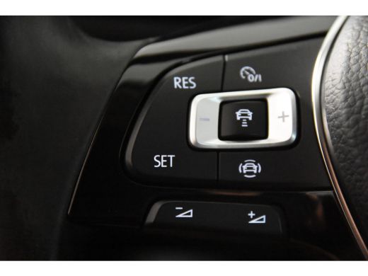 Volkswagen Golf Variant iQ Drive *1ste Eigenaar*Navigatie*Trekhaak* ActivLease financial lease