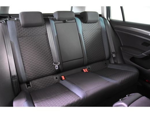 Volkswagen Golf Variant iQ Drive *1ste Eigenaar*Navigatie*Trekhaak* ActivLease financial lease