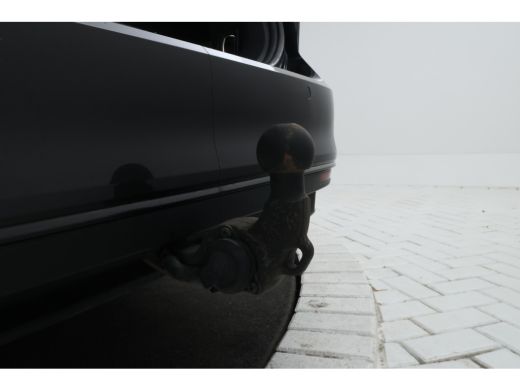 Volkswagen Passat Variant 1.6 TDI Elegance Business R Automaat, Panorama, Trekhaak! ActivLease financial lease
