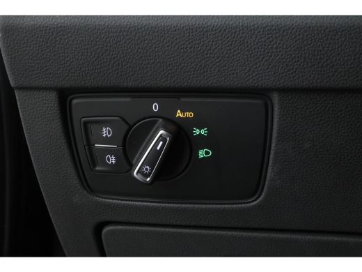 Volkswagen Passat Variant 1.6 TDI Elegance Business R Automaat, Panorama, Trekhaak! ActivLease financial lease