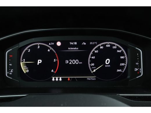 Volkswagen Passat Variant 1.6 TDI Elegance Business R Automaat, Panorama, Trekhaak! ActivLease financial lease