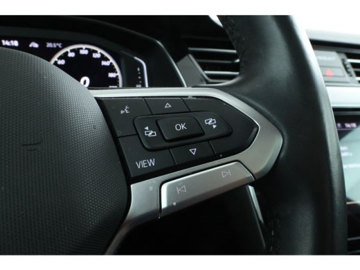 Volkswagen Passat Variant 1.6 TDI Elegance Business R Automaat, Panorama, Trekhaak! ActivLease financial lease