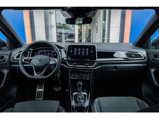 Volkswagen T-Roc 1.5 TSI R-Line Business+ | Trekhaak/1500kg | Cruise adaptief | Matrix LED | Camera | Stoelverwarm... ActivLease financial lease
