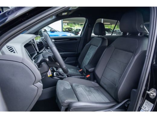 Volkswagen T-Roc 1.5 TSI R-Line Business+ | Trekhaak/1500kg | Cruise adaptief | Matrix LED | Camera | Stoelverwarm... ActivLease financial lease