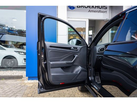 Volkswagen T-Roc 1.5 TSI R-Line Business+ | Trekhaak/1500kg | Cruise adaptief | Matrix LED | Camera | Stoelverwarm... ActivLease financial lease