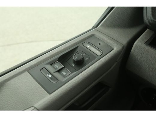 Volkswagen Transporter 2.0 TDI L1H1 | Koelwagen 0&deg; | Nachtkoeling | Airco | 3 Zits | Trekhaak | Koelauto ActivLease financial lease