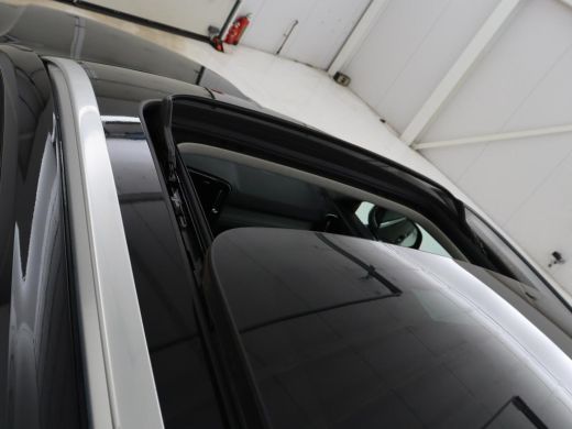 Volvo  XC40 1.5 T5 Recharge Inscription | SOH 89,7% | Panoramadak | Leder | 360 Camera | Trekhaak | Stoelverw... ActivLease financial lease