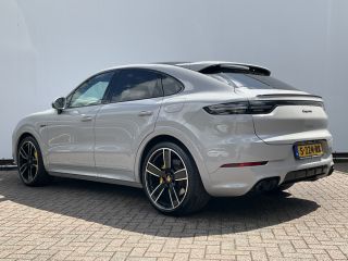 Porsche Cayenne 3.0 E-Hybrid Platinum Edition Pano Bose SportChrono 14-Voudig Orig.NL Luchtvering Incl.BTW