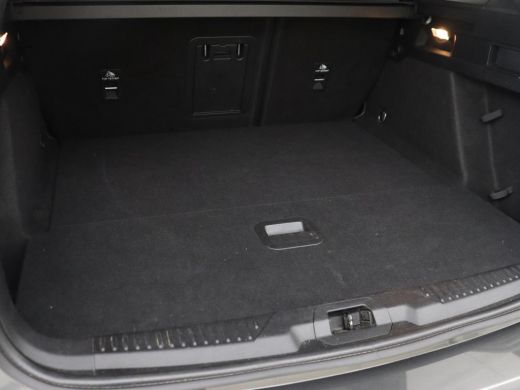 Ford Focus 1.5 EcoBoost ST Line X | Trekhaak | B&O Sound | Camera | Carplay | Navigatie | Climate control | ... ActivLease financial lease