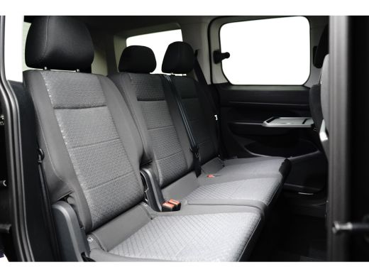 Ford Tourneo Connect Plug-In Hybride Titanium 150pk | Virtual cockpit | Navi | Adaptive cruise | All season | 2026 aut... ActivLease financial lease