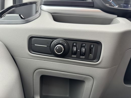 Maxus eDeliver9 65kWh 204PK Nieuw! Open Laadbak 172km WLTP 100% Elektrisch Airco Adaptieve Cruise Carplay Pritisc... ActivLease financial lease