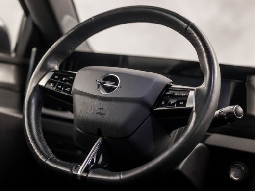 Opel Astra 1.2 Turbo Ultimate Automaat (PANORAMADAK, 1e EIGENAAR, AGR STOELEN, APPLE CARPLAY, GROOT NAVI, ME... ActivLease financial lease