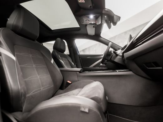 Opel Astra 1.2 Turbo Ultimate Automaat (PANORAMADAK, 1e EIGENAAR, AGR STOELEN, APPLE CARPLAY, GROOT NAVI, ME... ActivLease financial lease
