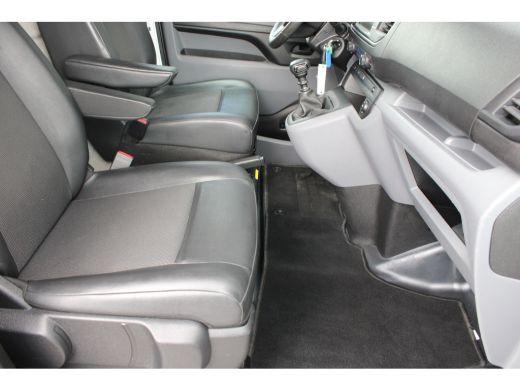 Peugeot Expert 2.0 BlueHDI 120 Standard Premium | Navigatie | Imperiaal | Trekhaak | Airconditioning | NL auto |... ActivLease financial lease