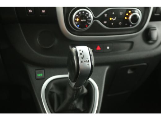 Renault Trafic 2.0 dCi 145PK T29 L2H1 | Aut. | Airco | Cruise | Camera | Carplay | Trekhaak ActivLease financial lease