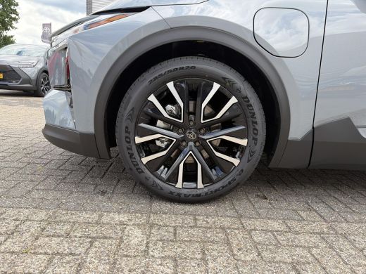 Toyota C-HR+ First Edition 77 kWh ActivLease financial lease