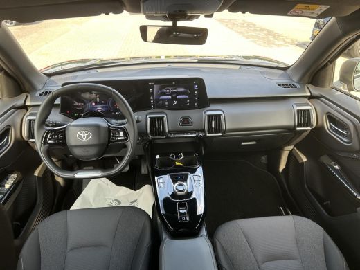 Toyota Urban Cruiser Dynamic 61 kWh ActivLease financial lease