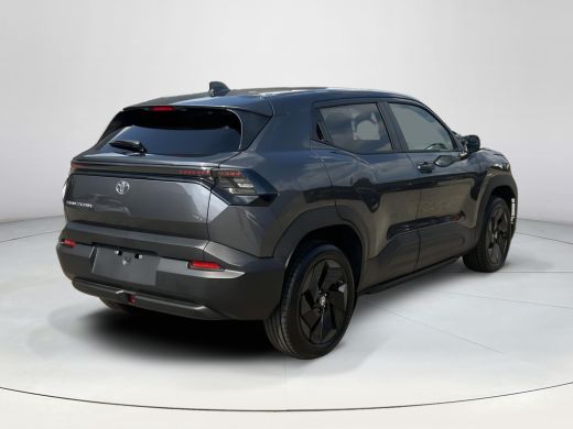 Toyota Urban Cruiser Dynamic 61 kWh ActivLease financial lease