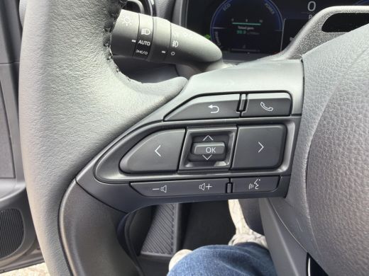 Toyota Yaris Cross 1.5 Hybrid 130 Executive Premium ActivLease financial lease