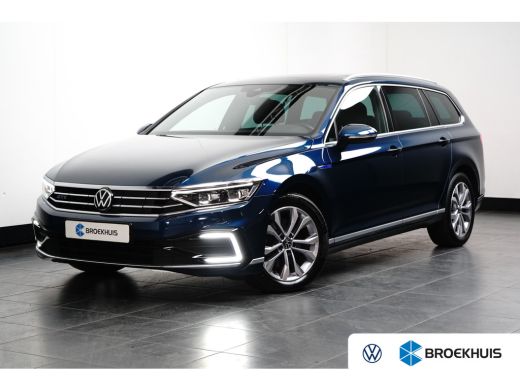 Volkswagen Passat Variant 1.4 GTE 218PK DSG-6 Business | TREKHAAK | PANORAMADAK | ELEKTR. A. KLEP | NAVIGATIE | CAM...