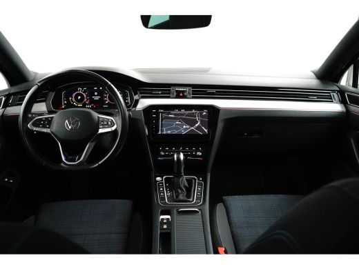 Volkswagen Passat Variant 1.4 GTE 218PK DSG-6 Business | TREKHAAK | PANORAMADAK | ELEKTR. A. KLEP | NAVIGATIE | CAM... ActivLease financial lease