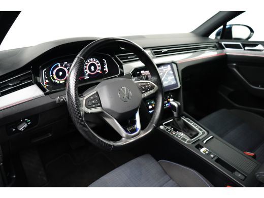 Volkswagen Passat Variant 1.4 GTE 218PK DSG-6 Business | TREKHAAK | PANORAMADAK | ELEKTR. A. KLEP | NAVIGATIE | CAM... ActivLease financial lease